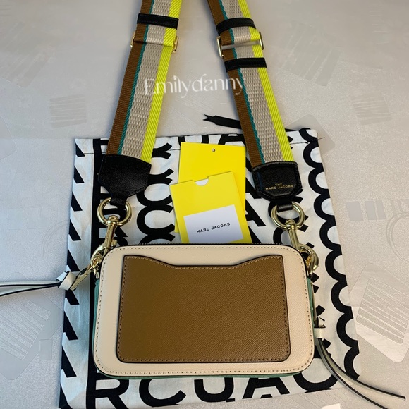 NWOT MARC JACOBS snapshot bag - Picture 5 of 9